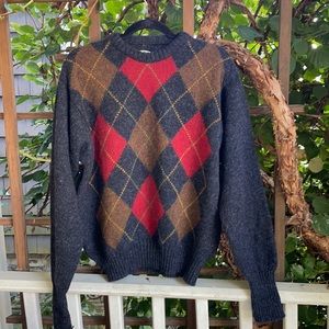 Men’s Sweater Argyle Pattern L-XL